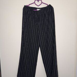 H&M Gaucho Style Pant Black and White Size M